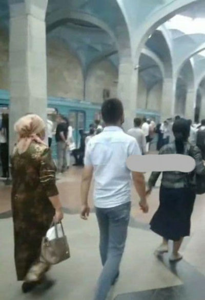 'Toshkentda metro yana to`xtab qoldi (video)'ning rasmi