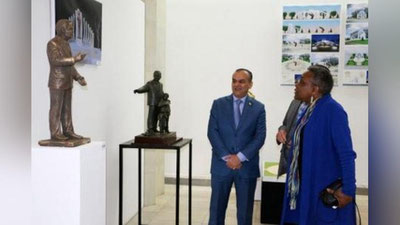 Изрображение 'В ТАШКЕНТЕ ПРЕДСТАВИЛИ 68 ЭСКИЗОВ ПАМЯТНИКОВ ИСЛАМУ КАРИМОВУ (ФОТО)'