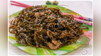 Изрображение 'РЕЦЕПТ К НОВОМУ ГОДУ: МОРСКАЯ КАПУСТА С ШАМПИНЬОНАМИ'