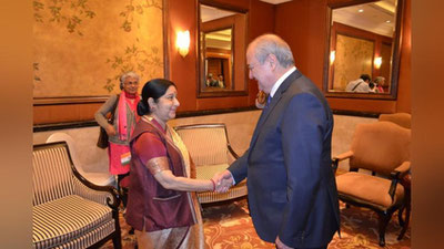 Изрображение 'ГЛАВЫ МИД УЗБЕКИСТАНА И ИНДИИ ОБСУДИЛИ ПРЕДСТОЯЩИЙ ВИЗИТ ШАВКАТА МИРЗИЁЕВА'