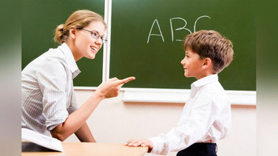 Изрображение 'МОЖЕТ ЛИ СТУДЕНТ ПРЕПОДАВАТЬ В ШКОЛЕ?'