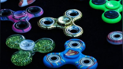 Изрображение 'СПИННЕРЫ ПРИЗНАЛИ В ЕВРОПЕ ОПАСНЫМ ТОВАРОМ'