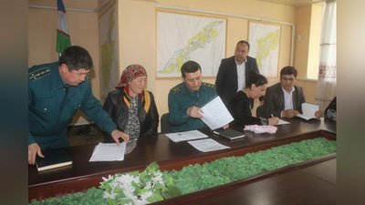 Изрображение 'ОБРАЩЕНИЯ ЖИТЕЛЕЙ ТАШКЕНТСКОЙ ОБЛАСТИ РАССМОТРЕЛИ НА ВЫЕЗДНОМ ПРИЕМЕ'