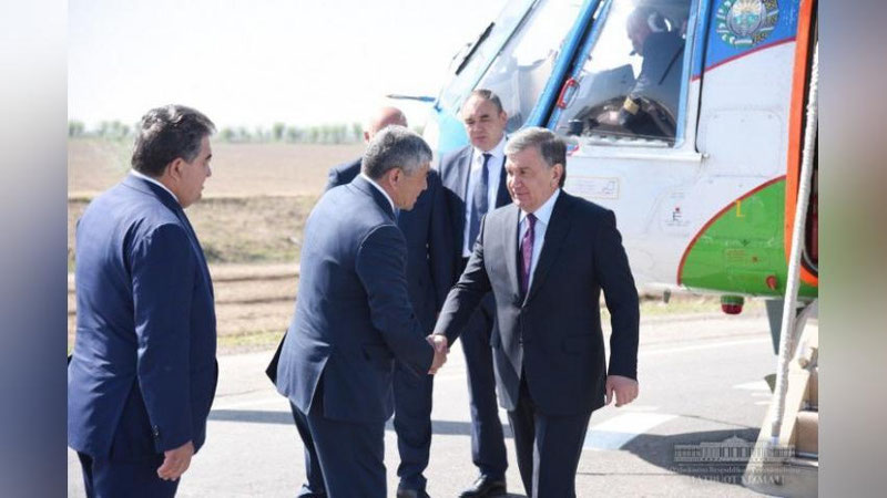 Изрображение 'ШАВКАТ МИРЗИЁЕВ ПРИБЫЛ В СЫРДАРЬИНСКУЮ ОБЛАСТЬ (ФОТО)'