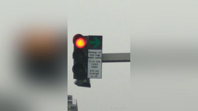 Изрображение 'ПОВОРОТ НАПРАВО НА КРАСНЫЙ СВЕТ: ЭКСПЕРИМЕНТ В ДЕЙСТВИИ (ФОТО)'