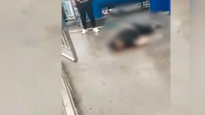 Изрображение 'В КИТАЕ ПАРЕНЬ ПОГИБ, ВЫПАВ ИЗ АТТРАКЦИОНА (ВИДЕО, 18+)'