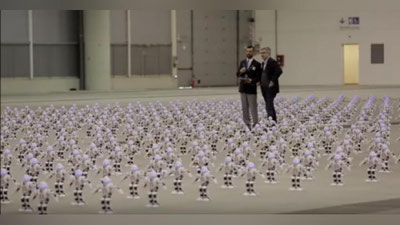 Изрображение 'ТАНЦУЮЩИЕ РОБОТЫ УСТАНОВИЛИ РЕКОРД ГИННЕССА (ВИДЕО)'