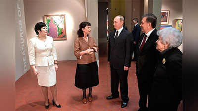 Изрображение 'ГЛАВЫ УЗБЕКИСТАНА И РОССИИ ВМЕСТЕ ОСМОТРЕЛИ "СОКРОВИЩА НУКУСА" (ВИДЕО)'