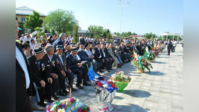 Изрображение 'УЧАСТНИКАМ ВОЙНЫ ВРУЧАЮТСЯ СЕРТИФИКАТЫ ДЛЯ ОПЛАТЫ УСЛУГ ЖКХ'