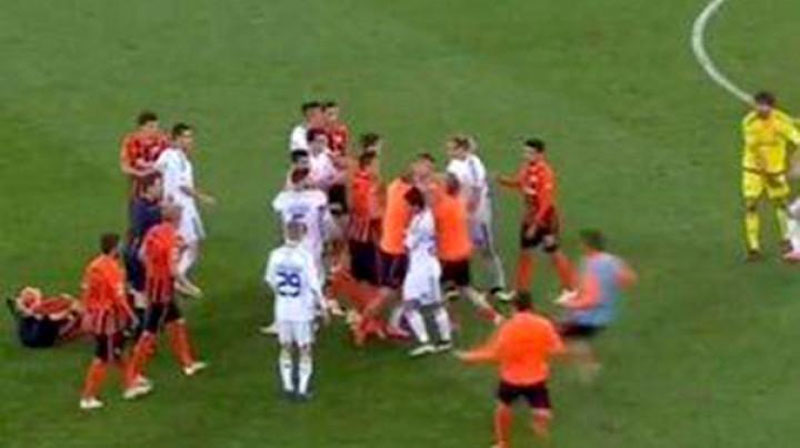 Изрображение 'ДРАКА В МАТЧЕ «ШАХТЕР» - «ДИНАМО» ПОЯВИЛАСЬ В СЕТИ (ВИДЕО) '