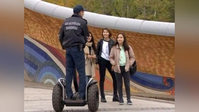 Изрображение 'ПОЛИЦЕЙСКИМ АСТАНЫ РАЗДАЛИ СИГВЕИ'