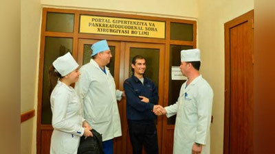 Изрображение 'ПЕРВЫЙ ПАЦИЕНТ, ПЕРЕЖИВШИЙ ПЕРЕСАДКУ ПЕЧЕНИ, ВЫПИСАН ДОМОЙ'