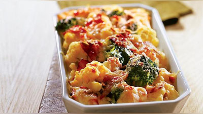 Изрображение 'РЕЦЕПТ К НОВОМУ ГОДУ: ГРАТЕН ИЗ ЦВЕТНОЙ КАПУСТЫ И БРОККОЛИ'