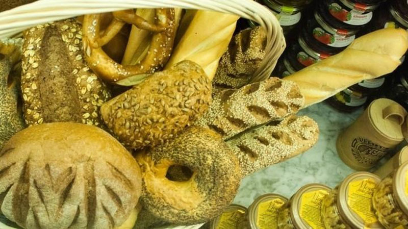 Изрображение 'ФРАНЦУЗСКОГО ПЕКАРЯ ОШТРАФОВАЛИ ЗА ТРУДОЛЮБИЕ'