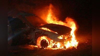 Изрображение 'В СЕРГЕЛИЙСКОМ РАЙОНЕ НОЧЬЮ СГОРЕЛ АВТОМОБИЛЬ (ВИДЕО)'