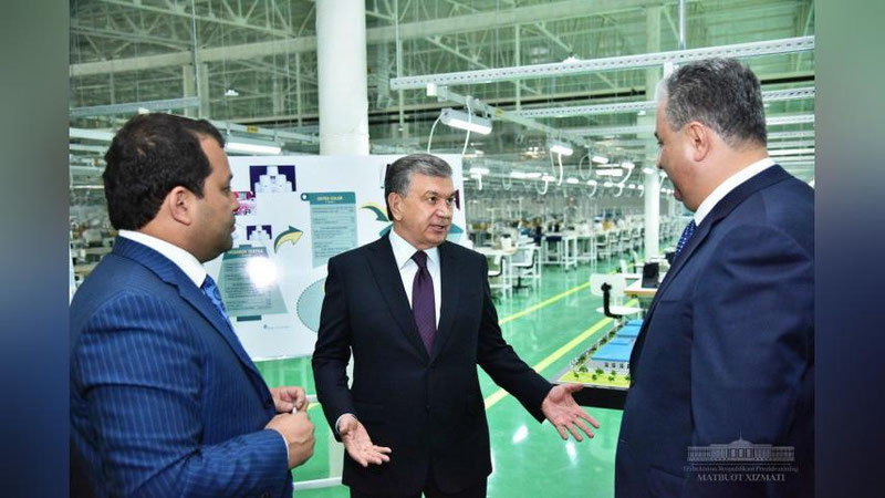 Изрображение 'ПРЕЗИДЕНТ НАЧАЛ ПОЕЗДКУ ПО ДЖИЗАКСКОЙ ОБЛАСТИ С ЗАРБДОРСКОГО РАЙОНА'