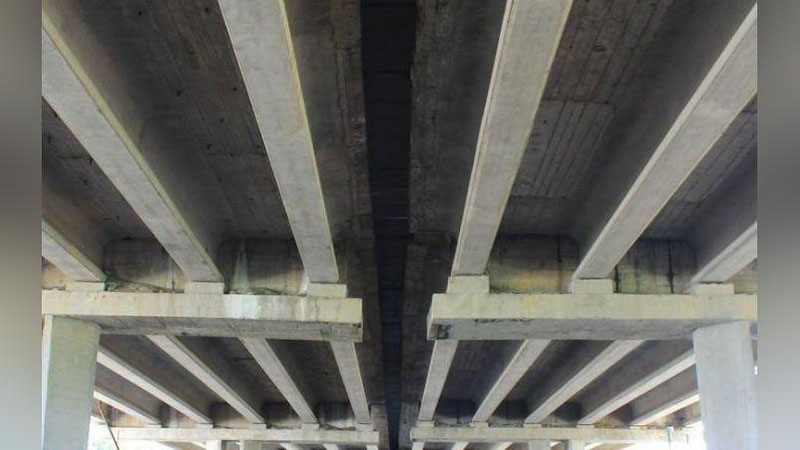 Изрображение 'СПАСАТЕЛИ ВЫЗВОЛИЛИ 9-ЛЕТНЕГО МАЛЬЧИКА ИЗ КОНСТРУКЦИИ МОСТА'