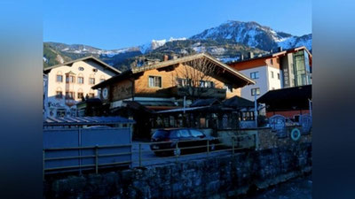 Изрображение 'АВСТРИЕЦ ОТСУДИЛ ПРАВО БЫТЬ ЗЕБРОЙ'