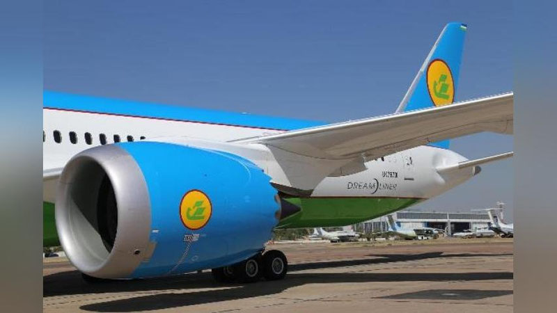 Изрображение 'АЭРОПОРТ АЛМАТЫ ВПЕРВЫЕ ОБСЛУЖИЛ BOEING DREAMLINER ИЗ ТАШКЕНТА'