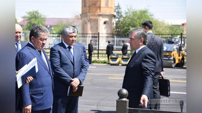 Изрображение 'ПРЕЗИДЕНТ УЗБЕКИСТАНА УКАЗАЛ НА НИЗКОЕ КАЧЕСТВО СТРОЯЩИХСЯ ДОРОГ'