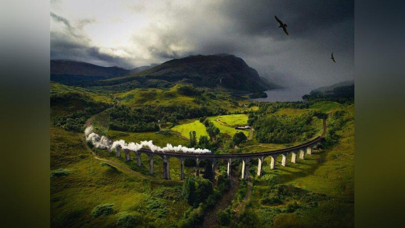 Изрображение 'Шотландская железная дорога Виадук Гленфиннан больше известна миру как Дорога в Хогвартс'