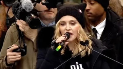 Изрображение 'МАДОННА ОБЪЯСНИЛА НЕЦЕНЗУРНУЮ РУГАНЬ В АДРЕС ТРАМПА'