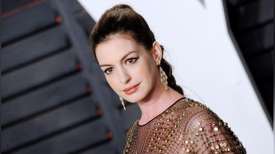 Изрображение 'У Энн Хэтэуэй родился сын'