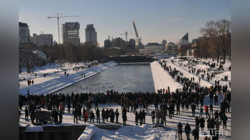 Изрображение 'ПОДРЫВ ТЕЛЕБАШНИ В ЕКАТЕРИНБУРГЕ СНЯЛИ НА ВИДЕО'