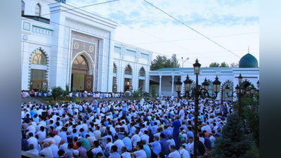 Изрображение 'СТАЛО ИЗВЕСТНО ВРЕМЯ ХАЙИТ НАМАЗА В МЕЧЕТЯХ СТРАНЫ'