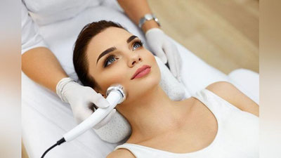 Изрображение 'КАКИЕ БЬЮТИ-ПРОЦЕДУРЫ ПОМОГУТ СТАТЬ САМОЙ КРАСИВОЙ НА НОВЫЙ ГОД?'