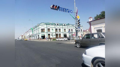 Изрображение 'В САМАРКАНДЕ АВТОМОБИЛИСТ НА ПОЛНОМ ХОДУ СБИЛ СОТРУДНИКА ДПС'