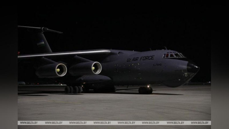 Изрображение 'Фото: дружественная помощь от Узбекистана Беларуси'