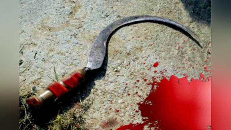 Изрображение 'В Наманганской области молодой парень едва не убил серпом своего односельчанина'