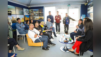 Изрображение 'ПРИЗЕРЫ ПРОШЛОГОДНЕГО КАННСКОГО КИНОФЕСТИВАЛЯ ПОСЕТИЛИ НАШ ПАВИЛЬОН (ФОТО)'