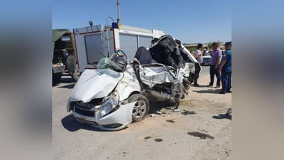 Изрображение 'Смертельное ДТП в Самарканде: КамАЗ с песком накрыл "Нексию" (видео)'