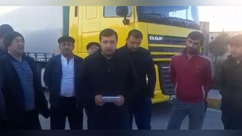 Изрображение 'На ирано-туркменской границе застряли 11 водителей из Узбекистана (видео)'