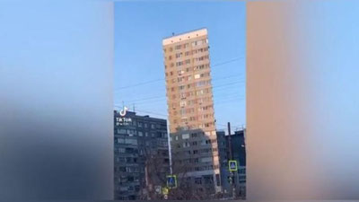 Изрображение 'В Сети стало вирусным видео с "плоским" домом в Нижнем Новгороде'