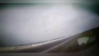 Изрображение 'Момент страшного ДТП под Джизаком зафиксировал видеорегистратор'