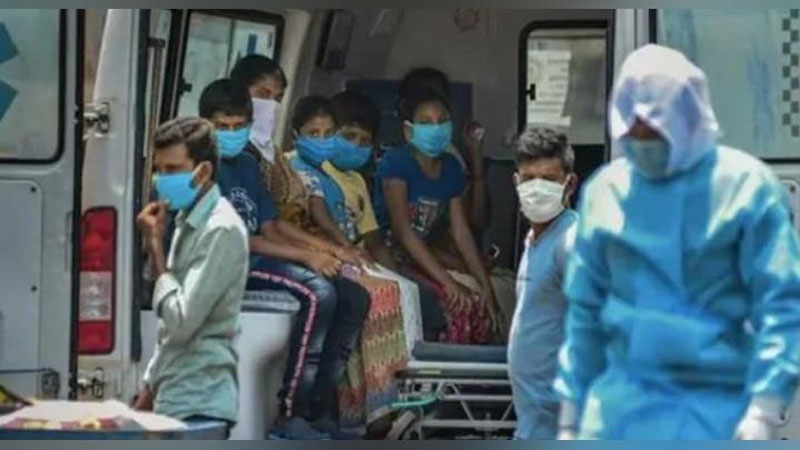 Изрображение 'В Индии из-за разносчика пиццы изолировали более 70 семей'