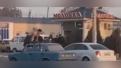 Изрображение 'Неадекватный мужчина устроил переполох среди кызылтепинских водителей (видео)'