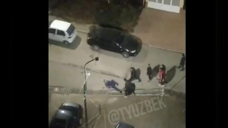 Изрображение 'Избиение 40-летнего мужчины в Сергели попало на видео'