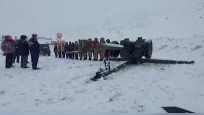 Изрображение 'На перевале "Камчик" идет принудительный спуск лавин (видео)'