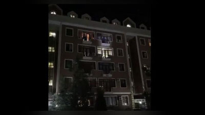 Изрображение 'Концерт во дворе: солисты ГАБТа спели в поддержку борьбы с коронавирусом (видео)'