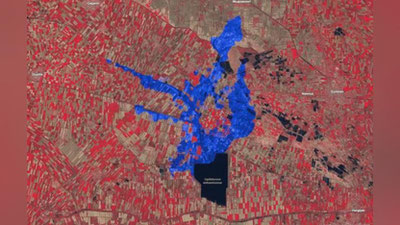 Изрображение 'Спецтехника выкачивает воду из домохозяйств: последние сообщения из пострадавших районов'
