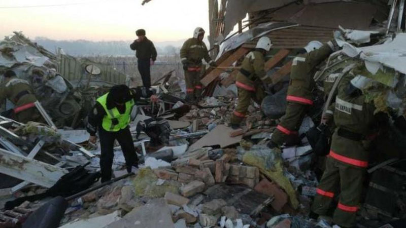 Изрображение '"Начали взлетать - сильно затрясло": выжившие пассажиры рассказали об авиакатастрофе'