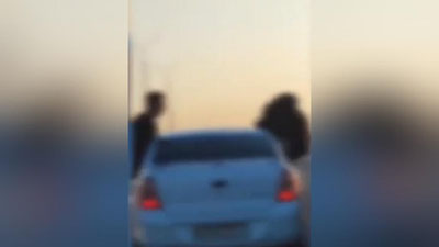 Изрображение 'В Бухаре оштрафовали участников свадебного кортежа, отличившихся трюками на дороге (видео)'