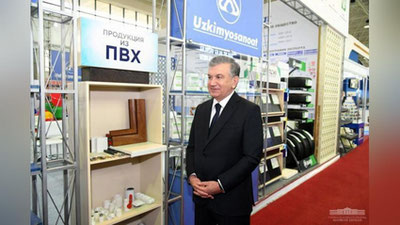 Изрображение 'Президент посетил промышленную ярмарку в "Узэкспоцентре" (фото)'