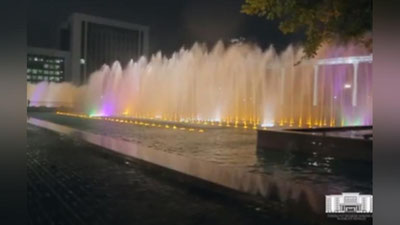 Изрображение 'ВИДЕО: ОБНОВЛЕННЫЕ ФОНТАНЫ НА ПЛОЩАДИ МУСТАКИЛЛИК'