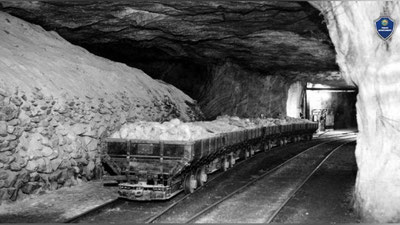 Изрображение 'В Каттакургане осуждены 16 рабочих шахты, похитивших золотоносную руду'