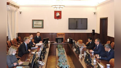 Изрображение 'Мигрантам сократят время на оформление документов для работы в России'